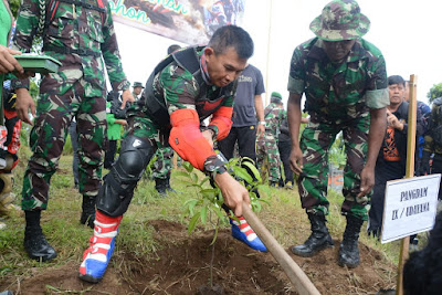 Bangkitkan Motivasi Sebagai Desa Tujuan Wisata Pangdam Hadir Di Desa Baliaga.