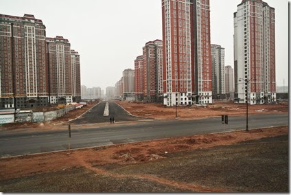 Empty roads of A-town ordos housing complex