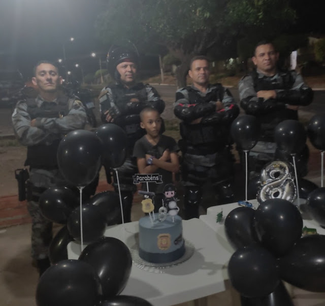 GENTE EM EVIDÊNCIA: Garoto de 8 anos liga para BPM de Fronteiras e convida policiais para seu aniversário