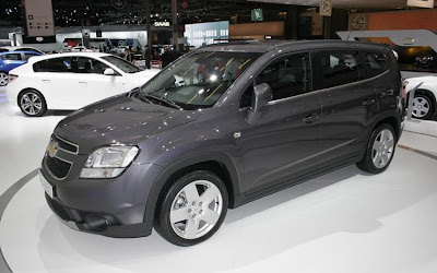 2011 2012  Chevrolet Orlando Minivan live