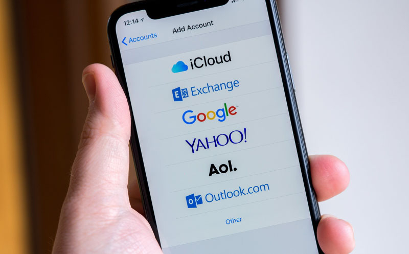 Tài khoản Google trên iPhone