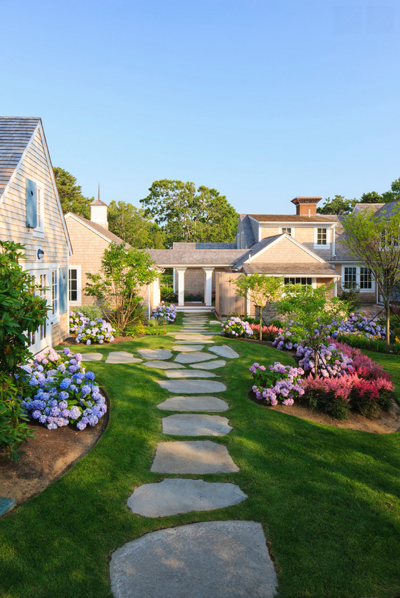 http://www.houzz.com/photos/2129374/Traditional-Landscape-traditional-landscape-boston