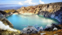 http://www.bromomalang.com/2015/09/paket-wisata-kawah-ijen-blue-fire-2.html