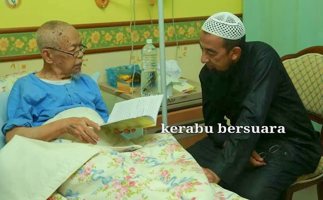 Gambar Ustaz Azhar Melawat TG Nik Aziz Di HUSM