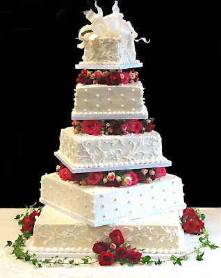 Carmageddon Wedding Ideas Example Of A Fake Wedding Cake Decoration