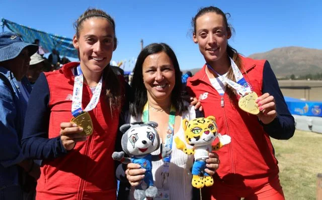 Ministra del Deporte, Pauline Kantor y las hermanas Melita y Antonia Abraham