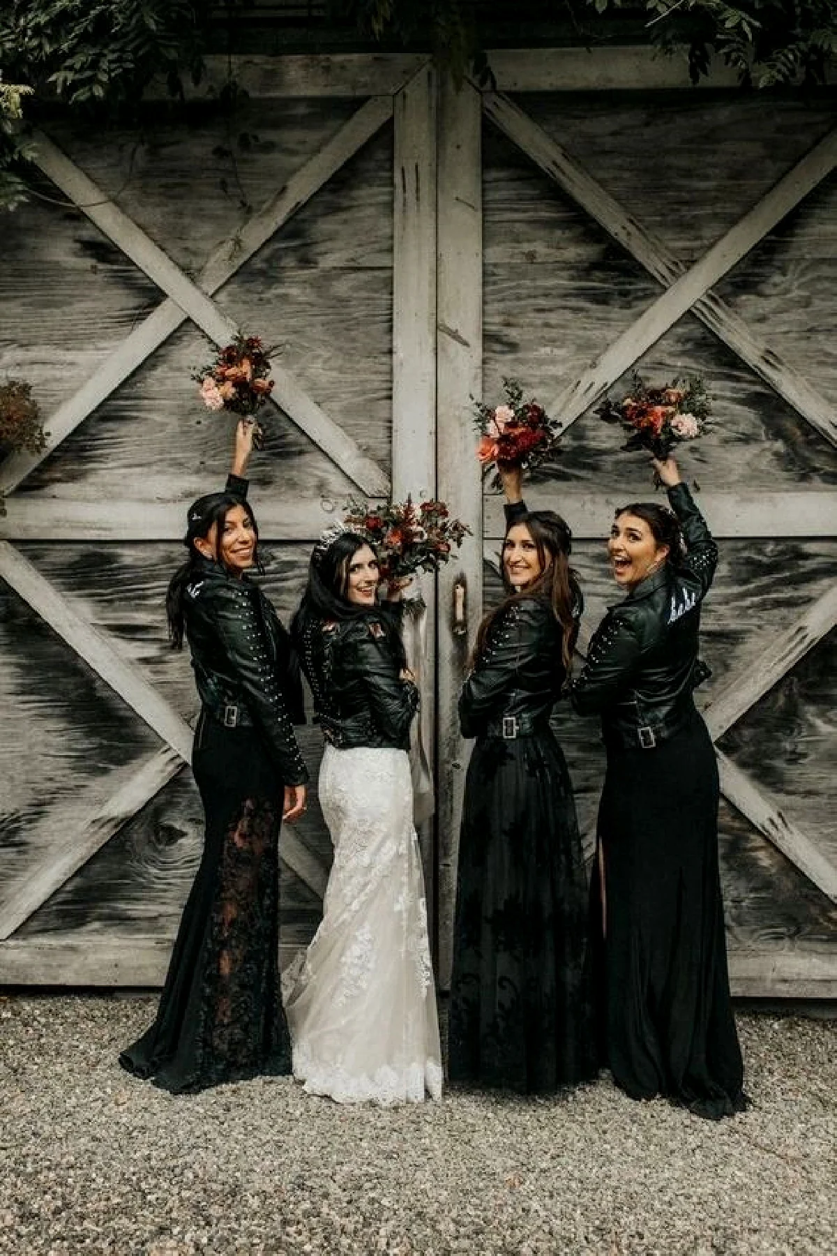 Casamento de fantasia sombria: celebrando o amor em estilo gótico