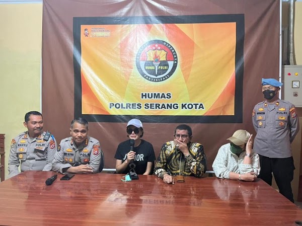 Ini Alasan Nikita Mirzani Batal Bikin Laporan ke Mabes Polri Hari Ini