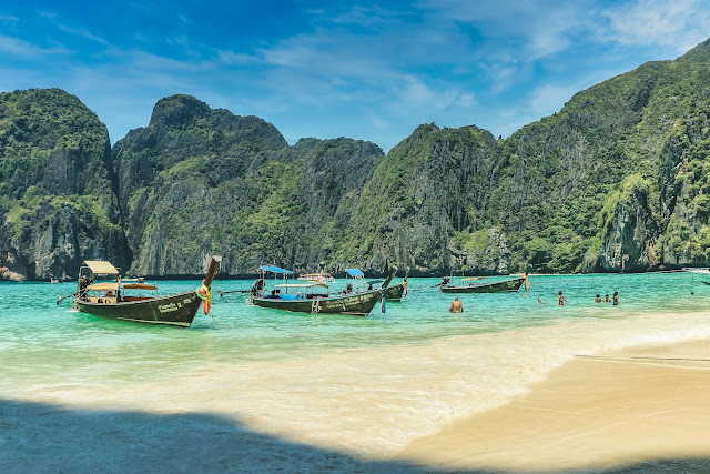 Stay Connected With Cellular Networks With An eSIM For Thailand