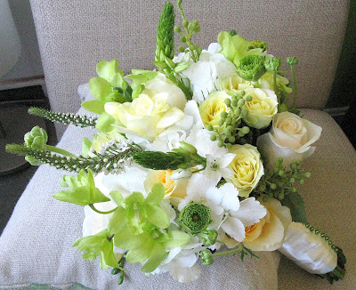 Sweet spring green April bridal bouquet'Versilia' and'Creme de la creme'