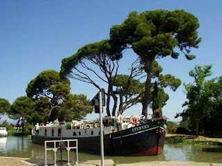 French Hotel Barge EMMA - Canal du Midi, Provence & Camargue, FRANCE - Book with ParadiseConnections.com