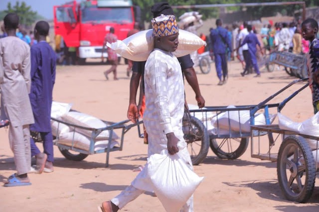 Gov Zulum shares N125m, food to 40,000 families 