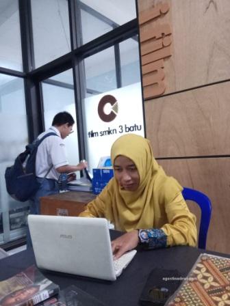 ME TIME ala EMAK GURU, MAKIN YAHUD BERSAMA ASUS