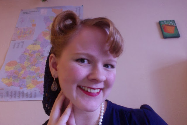 Victory Rolls and Snood Adventures in the Past Blog