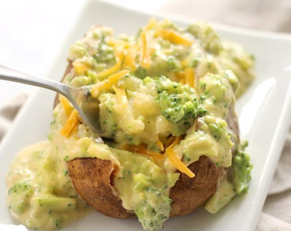 BROCCOLI CHEDDAR BAKED POTATOES #Vegetarian #HealthyRecipe