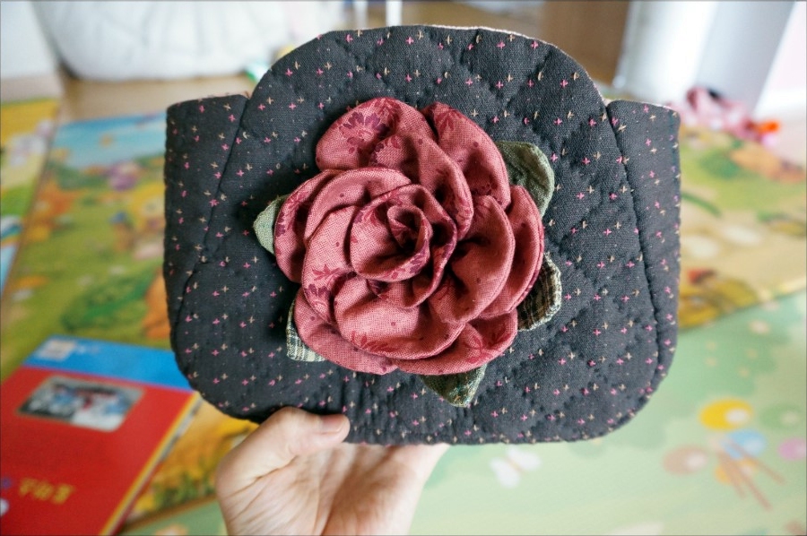 How to make tutorial rose flower shoulder Handbag purse women sewing quliting. Сумочка с розой. Мастер-класс по шитью