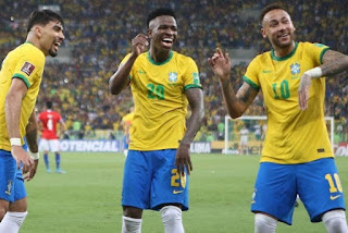 Brasil goleia Chile pelas Eliminatórias da Copa do Mundo