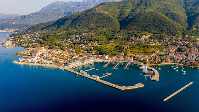 Fuel dock in marina Portonovi