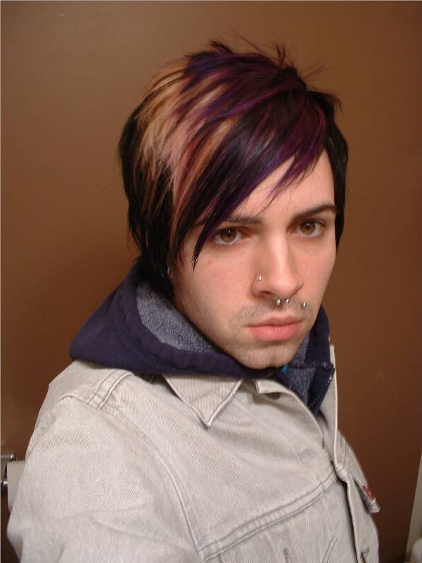 Emo Guys Short Sexy Haircuts with Highlights