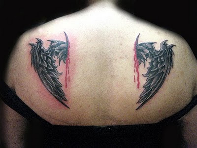 Los tatuajes de alas de ángel son un must dentro de los diseños pensados