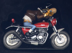 edouard bracame moto figurine