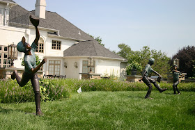 Garden Statues & Sculptures