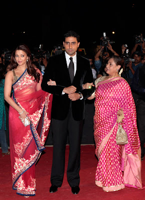 Hot Aishwarya at Nokia Star Screen Awards 2010