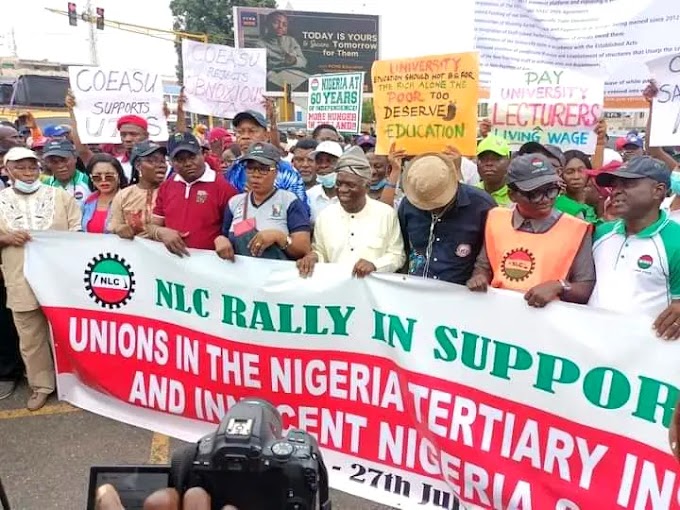 Protesters Slams Buhari! Encourage Him To Leave If He Is Really Tired