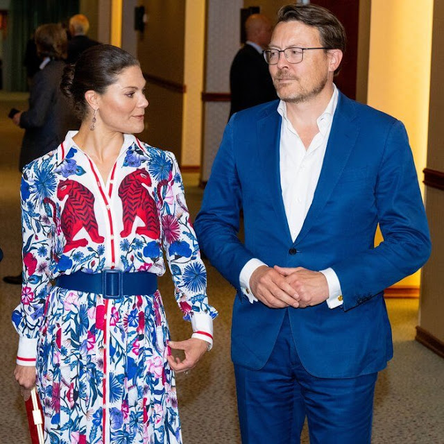 Crown Princess Victoria wore a new flower pleated dress by Gant. Prince Constantijn
