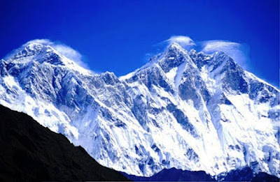 4. Gunung Lhotse