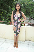 Karthika Nair latest photo shoot-thumbnail-8