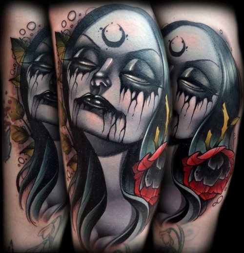 perfeitamente_assustador_famlia_adams_tatuagem