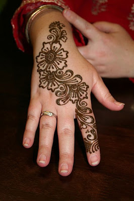 mehndi tattoos