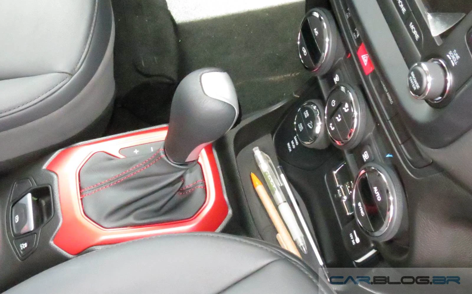 Jeep Renegade 4x4 Diesel Trailhawk - interior