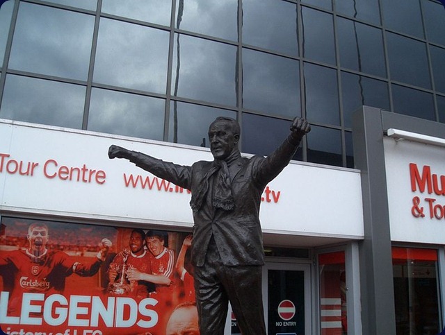 Bill_Shankly_statue