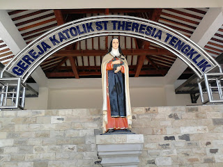 Gua Maria Bunda Pemersatu tengklik