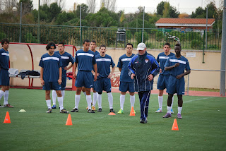 Entrenando a jugadores de futbol 2012