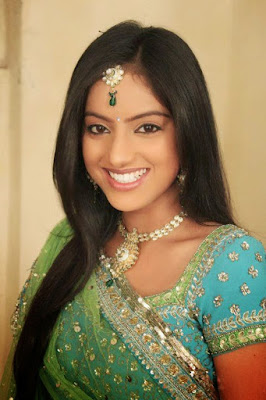 deepika singh beautiful smile pics images