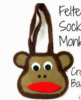 http://translate.google.es/translate?hl=es&sl=en&tl=es&u=http%3A%2F%2Fcraftbits.com%2Fproject%2Ffelted-sock-monkey-bag%2F