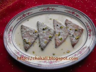 pakistani dessert, Indian Recipe, Indian Dessert, Shahi Tukda, Bread Halwa, Healthy diet, food, salad, chilled dessert