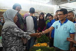 Sandiaga Uno Kunjungi Pedagang dan Pembeli di Pasar Juwana Pati
