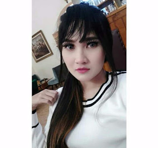 profil lengkap Nella Kharisma