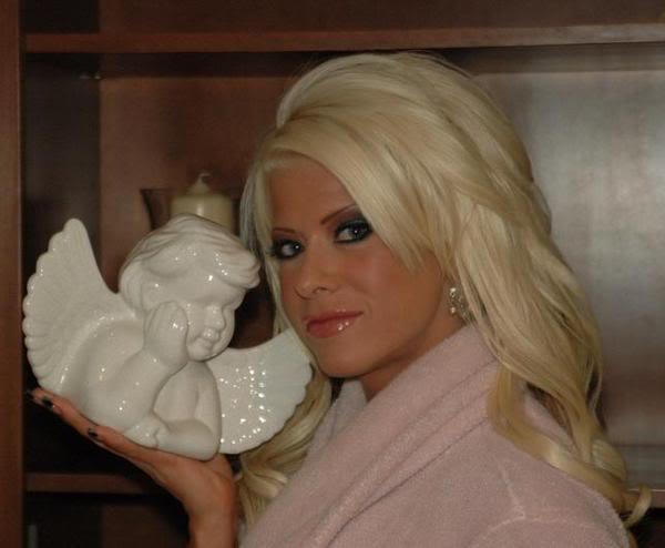 Angelina Love