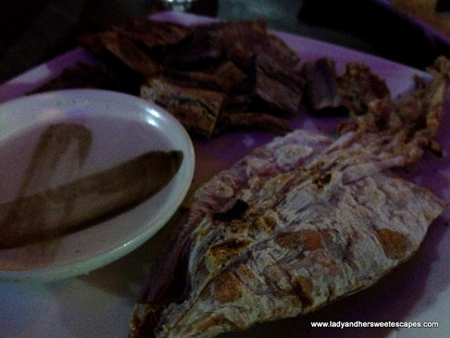 eating Sanga(devil Ray) in Bohol Countryside Tour
