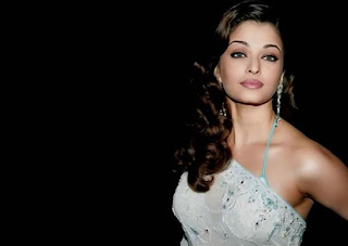 Aishwarya Rai Wallpapers, Hot Aishwarya Rai Photos, Pics