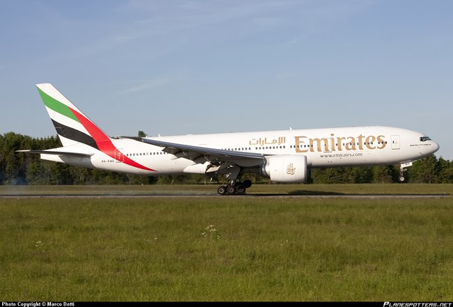 Pesawat Emirates B777-200