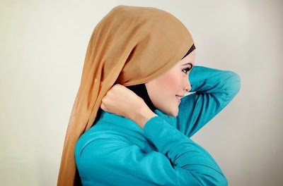 Tips Berhijab Segi Empat Modern