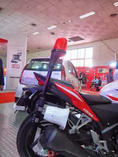 Belum usang ini Honda sebagai salah satu pabrikan motor dunia merilis varian sportbike kela Motor Honda CBR 250R