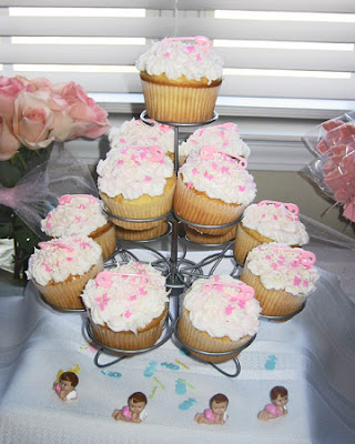 Sweet Baby Shower Cupcakes 