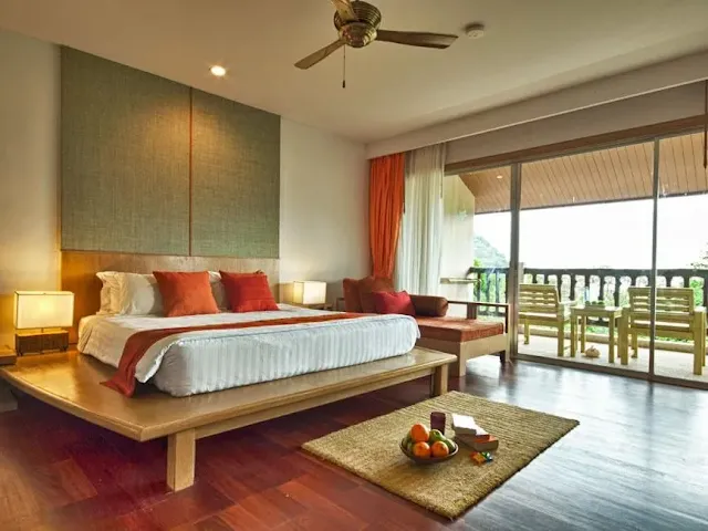 Bedroom ceiling fan
